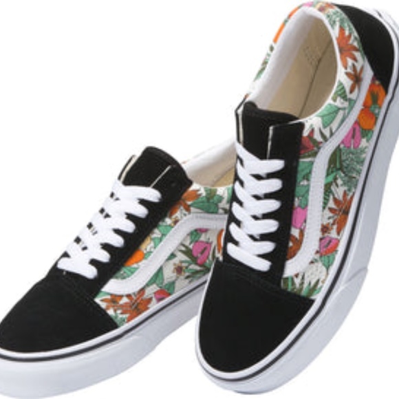 Vans Shoes - 🛍Host Pick🛍Vans Classic Old Skool (Multi tropic) Black/True White SZ 6/6.5/7